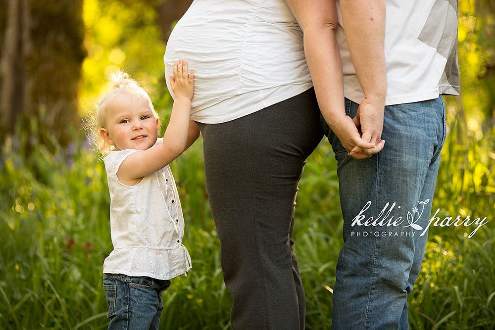 family maternity portrait