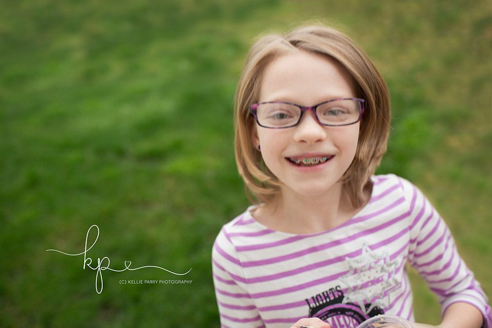 bouncing girl with glasses